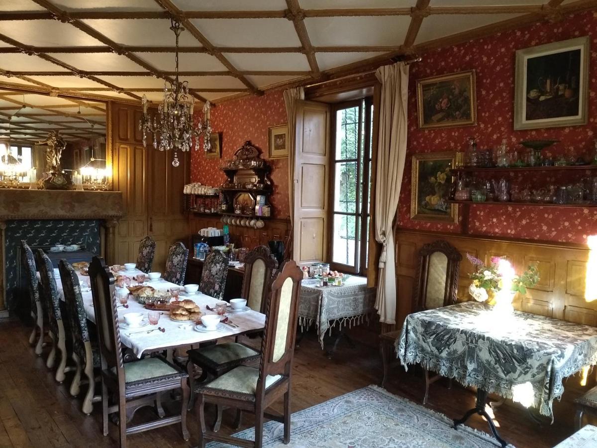 Château de la Vernède Saint-Rémy-de-Chargnat Esterno foto