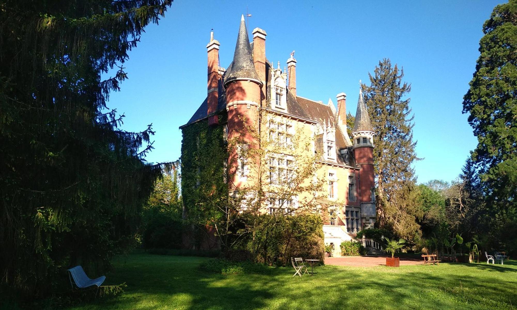 Château de la Vernède Saint-Rémy-de-Chargnat Esterno foto